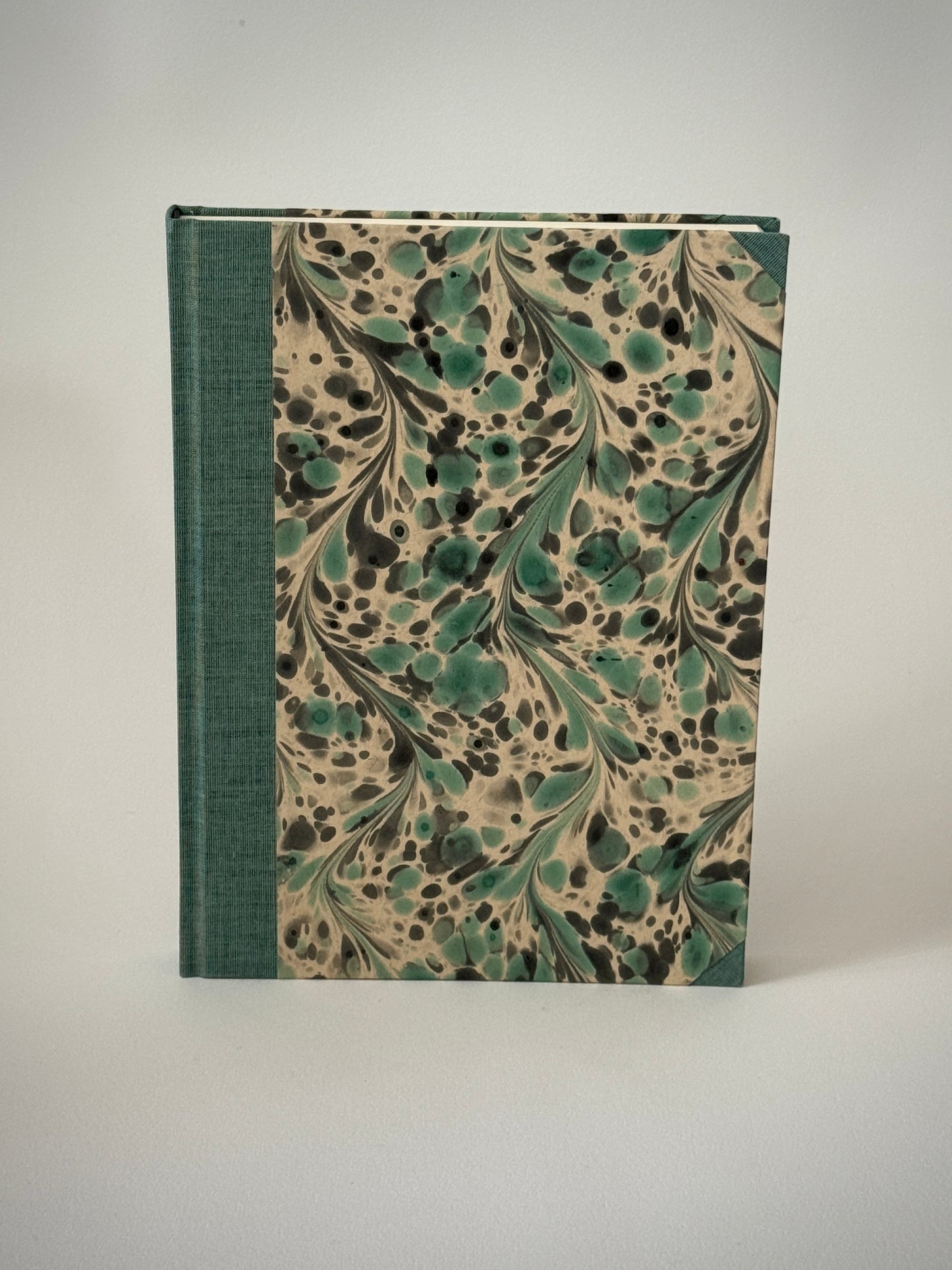 Håndindbunden notesbog - grøn, blå og beige